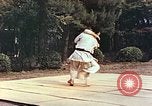 Standbild Judo Übung Japan, 1946, aus Sekunde 23 historischem Filmmaterial Videoclip 65675060737