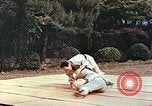 Standbild Judo Übung Japan, 1946, aus Sekunde 28 historischem Filmmaterial Videoclip 65675060737
