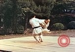 Standbild Judo Übung Japan, 1946, aus Sekunde 30 historischem Filmmaterial Videoclip 65675060737