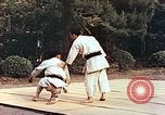 Standbild Judo Übung Japan, 1946, aus Sekunde 33 historischem Filmmaterial Videoclip 65675060737