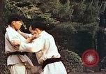 Standbild Judo Übung Japan, 1946, aus Sekunde 62 historischem Filmmaterial Videoclip 65675060737