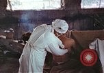 Immagine di Medics giapponese Nagasaki Giappone, 1945, secondo 60 filmato di repertorio 65675060747