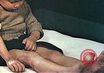 Immagine di Ragazzo giapponese Nagasaki Giappone, 1946, secondo 46 filmato di repertorio 65675060756