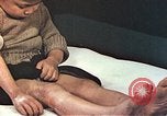 Immagine di Ragazzo giapponese Nagasaki Giappone, 1946, secondo 53 filmato di repertorio 65675060756