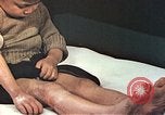 Immagine di Ragazzo giapponese Nagasaki Giappone, 1946, secondo 54 filmato di repertorio 65675060756