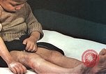 Immagine di Ragazzo giapponese Nagasaki Giappone, 1946, secondo 59 filmato di repertorio 65675060756