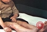 Immagine di Ragazzo giapponese Nagasaki Giappone, 1946, secondo 62 filmato di repertorio 65675060756