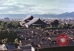 Immagine di Higashi Honganji tempio buddista Kyoto in Giappone, 1946, secondo 7 filmato di repertorio 65675060763