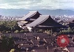 Immagine di Higashi Honganji tempio buddista Kyoto in Giappone, 1946, secondo 23 filmato di repertorio 65675060763
