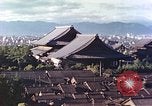 Immagine di Higashi Honganji tempio buddista Kyoto in Giappone, 1946, secondo 24 filmato di repertorio 65675060763