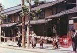 Immagine di Shijo Street Kyoto in Giappone, 1946, secondo 54 filmato di repertorio 65675060764