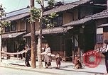 Immagine di Shijo Street Kyoto in Giappone, 1946, secondo 56 filmato di repertorio 65675060764