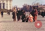Immagine di Il popolo giapponese Tokyo Giappone, 1946, secondo 52 filmato di repertorio 65675060767