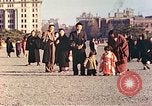 Immagine di Il popolo giapponese Tokyo Giappone, 1946, secondo 59 filmato di repertorio 65675060767