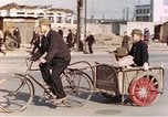 Immagine di Il popolo giapponese Tokyo Giappone, 1946, secondo 62 filmato di repertorio 65675060768