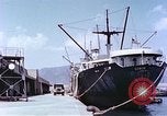 Immagine di American cargo Kobe Giappone, 1946, secondo 6 filmato di repertorio 65675060783