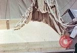 Immagine di American cargo Kobe Giappone, 1946, secondo 54 filmato di repertorio 65675060783