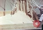 Immagine di American cargo Kobe Giappone, 1946, secondo 56 filmato di repertorio 65675060783