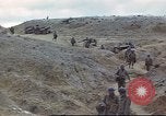 Standbild 1 Division Soldaten Afrika, 1942, aus Sekunde 3 historischem Filmmaterial Videoclip 65675060786