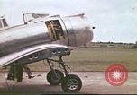 Image US Army mechanics assembler suédois plans poursuite-35A P Philippines, 1941, de la seconde 11 séquences d'archives historiques vidéo 65675060825