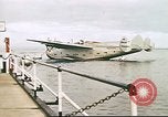 Standbild Pan American California Clipper Flugboot landet und Docks Philippinen, 1941, aus Sekunde 61 historischem Filmmaterial Videoclip 65675060830