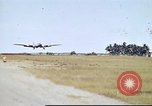 Image US Army 17e Escadron de Poursuite P-35 avions et un B-17 Philippines, 1941, de la seconde 54 séquences d'archives historiques vidéo 65675060831