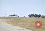 Image US Army 17e Escadron de Poursuite P-35 avions et un B-17 Philippines, 1941, de la seconde 55 séquences d'archives historiques vidéo 65675060831