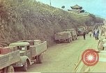 Standbild USA Lkws China, 1941, aus Sekunde 50 historischem Filmmaterial Videoclip 65675060837