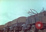 Standbild USA Lkws China, 1941, aus Sekunde 54 historischem Filmmaterial Videoclip 65675060837