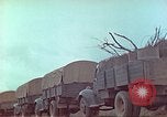Standbild USA Lkws China, 1941, aus Sekunde 55 historischem Filmmaterial Videoclip 65675060837