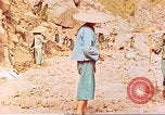 Standbild Katchin Bergsteiger Paoshan China, 1941, aus Sekunde 31 historischem Filmmaterial Videoclip 65675060843