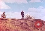 Standbild Katchin Bergsteiger Paoshan China, 1941, aus Sekunde 50 historischem Filmmaterial Videoclip 65675060843