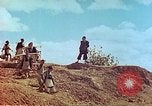 Standbild Katchin Bergsteiger Paoshan China, 1941, aus Sekunde 62 historischem Filmmaterial Videoclip 65675060843