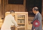 Standbild Arzt Yao und Rockefeller Institut Malaria Control in China während der W Mengshih China, 1941, aus Sekunde 33 historischem Filmmaterial Videoclip 65675060847