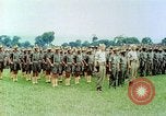 Standbild Alliierte Truppen Rangoon Burma, 1945, aus Sekunde 25 historischem Filmmaterial Videoclip 65675060850