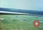 Immagine di Aviosuperficie di Atsugi alla fine della seconda guerra mondiale Atsugi Giappone, 1945, secondo 9 filmato di repertorio 65675060855