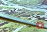 Immagine di Aviosuperficie di Atsugi alla fine della seconda guerra mondiale Atsugi Giappone, 1945, secondo 49 filmato di repertorio 65675060855