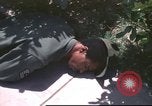 Standbild USA airmen California United States USA, 1976, aus Sekunde 30 historischem Filmmaterial Videoclip 65675060870