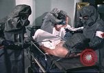 Standbild USA Mediziner California United States USA, 1976, aus Sekunde 10 historischem Filmmaterial Videoclip 65675060882