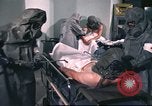 Standbild USA Mediziner California United States USA, 1976, aus Sekunde 16 historischem Filmmaterial Videoclip 65675060882