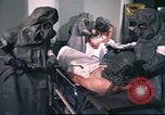 Standbild USA Mediziner California United States USA, 1976, aus Sekunde 18 historischem Filmmaterial Videoclip 65675060882