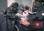 Standbild USA Mediziner California United States USA, 1976, aus Sekunde 20 historischem Filmmaterial Videoclip 65675060882