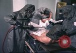 Standbild USA Mediziner California United States USA, 1976, aus Sekunde 24 historischem Filmmaterial Videoclip 65675060882