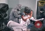 Standbild USA Mediziner California United States USA, 1976, aus Sekunde 30 historischem Filmmaterial Videoclip 65675060882