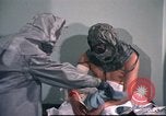 Standbild USA Mediziner California United States USA, 1976, aus Sekunde 35 historischem Filmmaterial Videoclip 65675060882