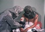 Standbild USA Mediziner California United States USA, 1976, aus Sekunde 38 historischem Filmmaterial Videoclip 65675060882