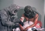 Standbild USA Mediziner California United States USA, 1976, aus Sekunde 39 historischem Filmmaterial Videoclip 65675060882