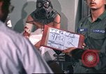 Standbild USA Mediziner California United States USA, 1976, aus Sekunde 51 historischem Filmmaterial Videoclip 65675060882