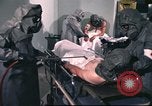 Standbild USA Mediziner California United States USA, 1976, aus Sekunde 61 historischem Filmmaterial Videoclip 65675060882