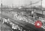 Image troupe japonaise train au départ Chine, 1938, de la seconde 31 séquences d'archives historiques vidéo 65675060888